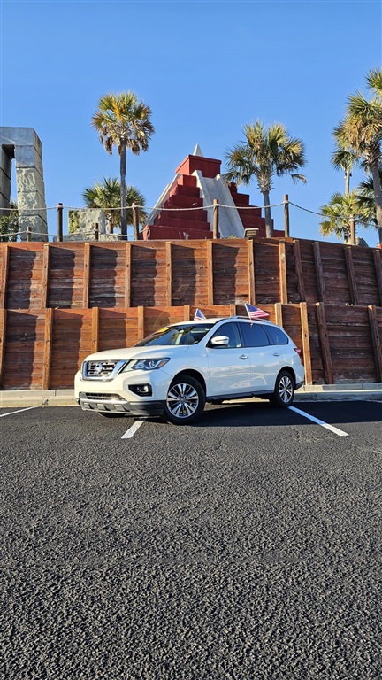 2018 Nissan Pathfinder SV 2WD for sale by dealer