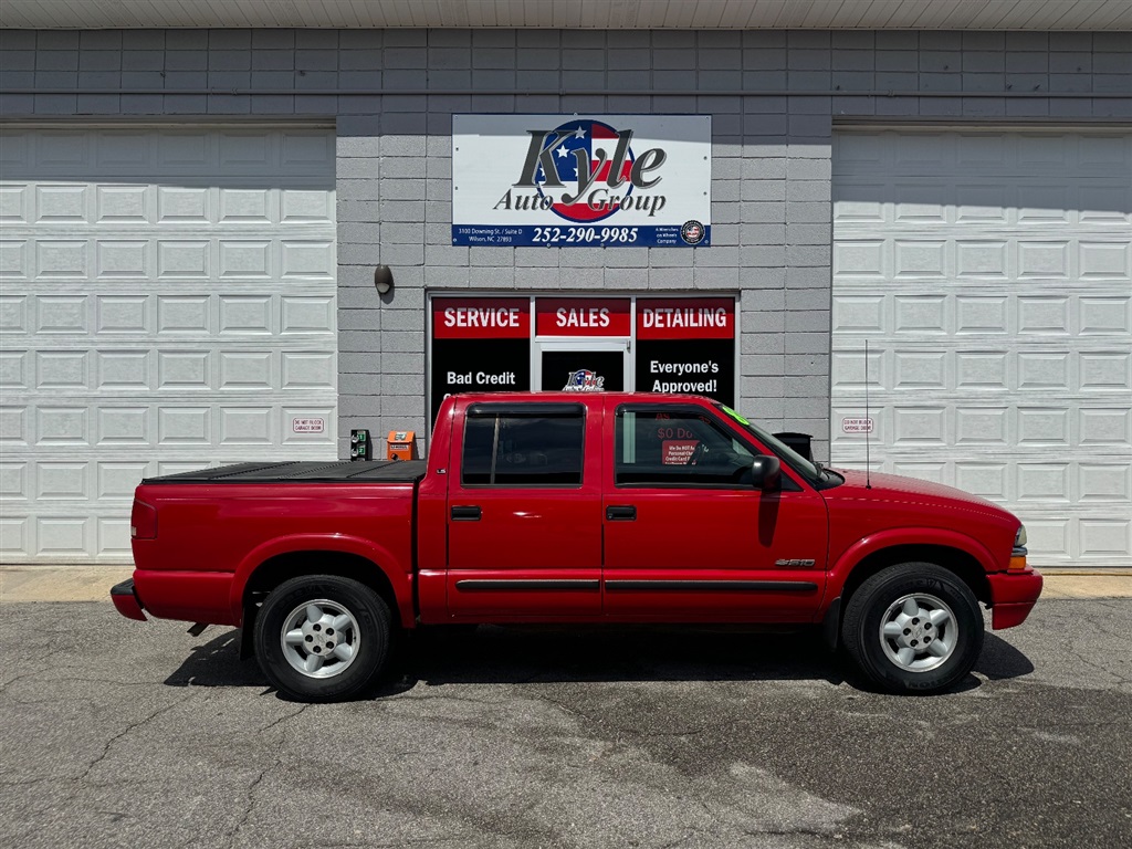 2003 Chevrolet S10 Pickup LS Crew Cab 4WD for sale by dealer