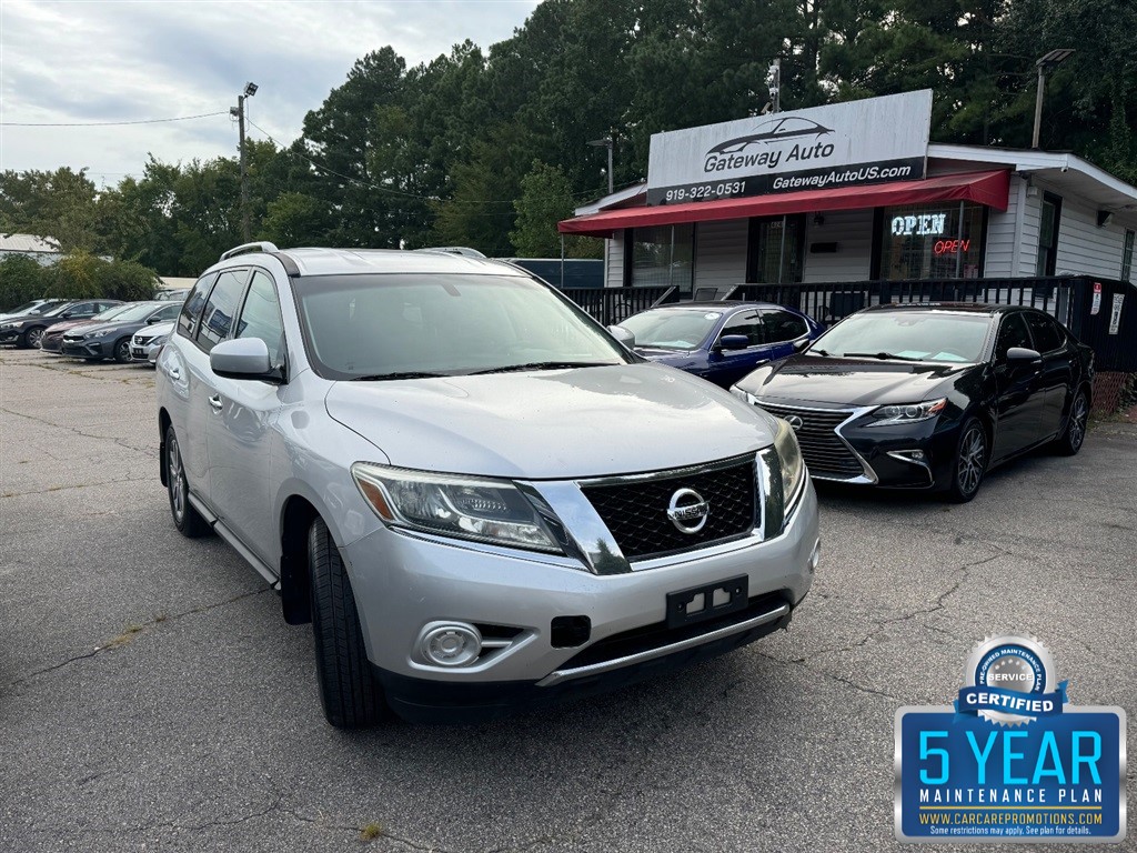 2014 Nissan Pathfinder SV 4WD for sale by dealer