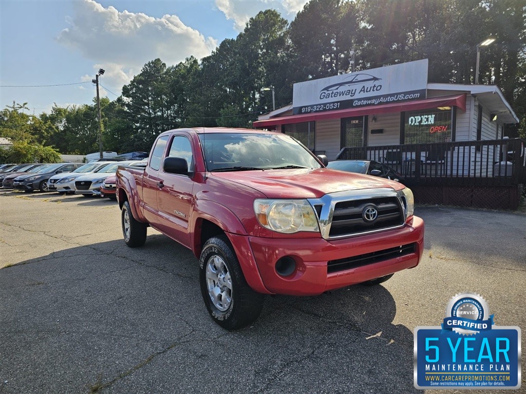 2005 Toyota Tacoma Access Cab I4 Manual 4WD for sale by dealer