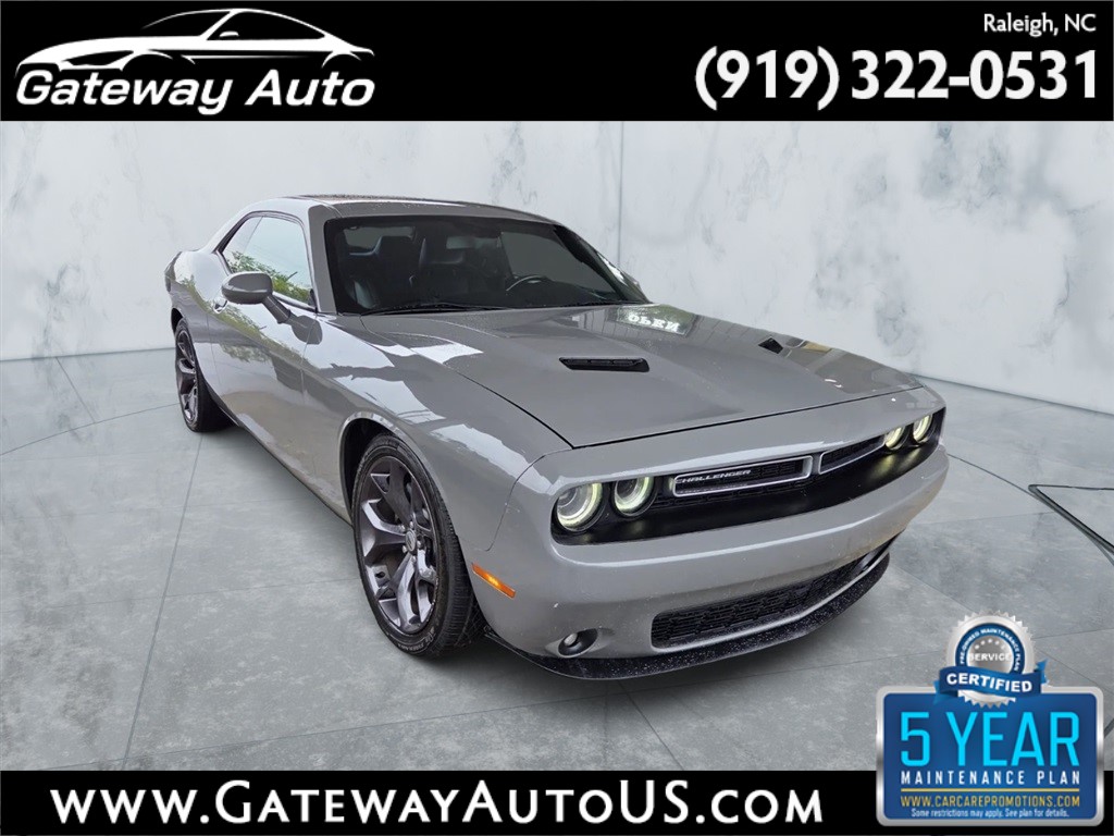 2017 Dodge Challenger SXT for sale by dealer