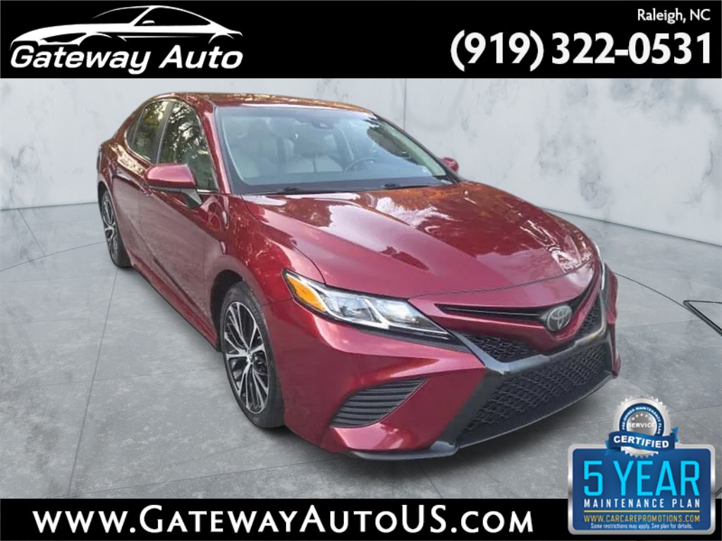2018 Toyota Camry SE for sale by dealer