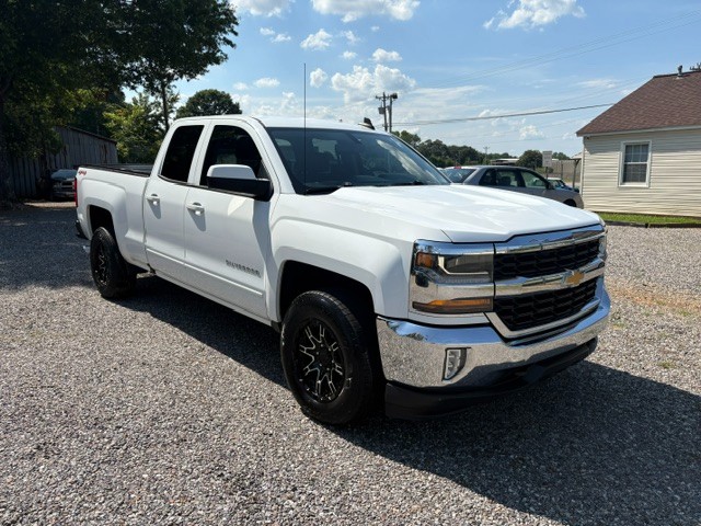 2017 Chevrolet Silverado 1500 LT Double Cab 4WD for sale by dealer