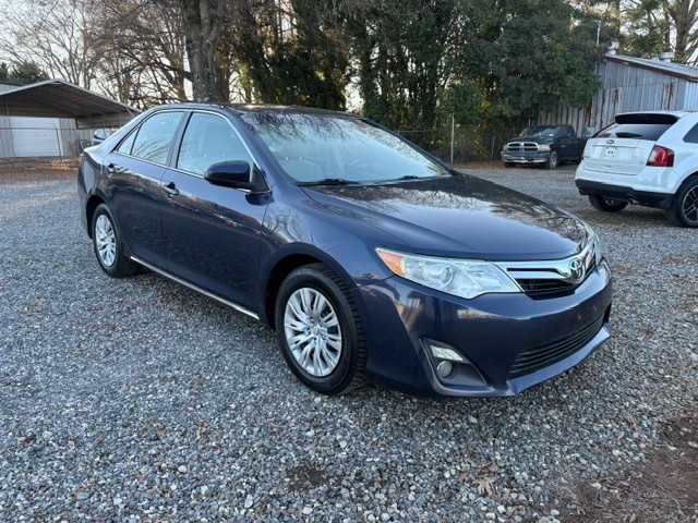 2014 Toyota Camry LE for sale by dealer
