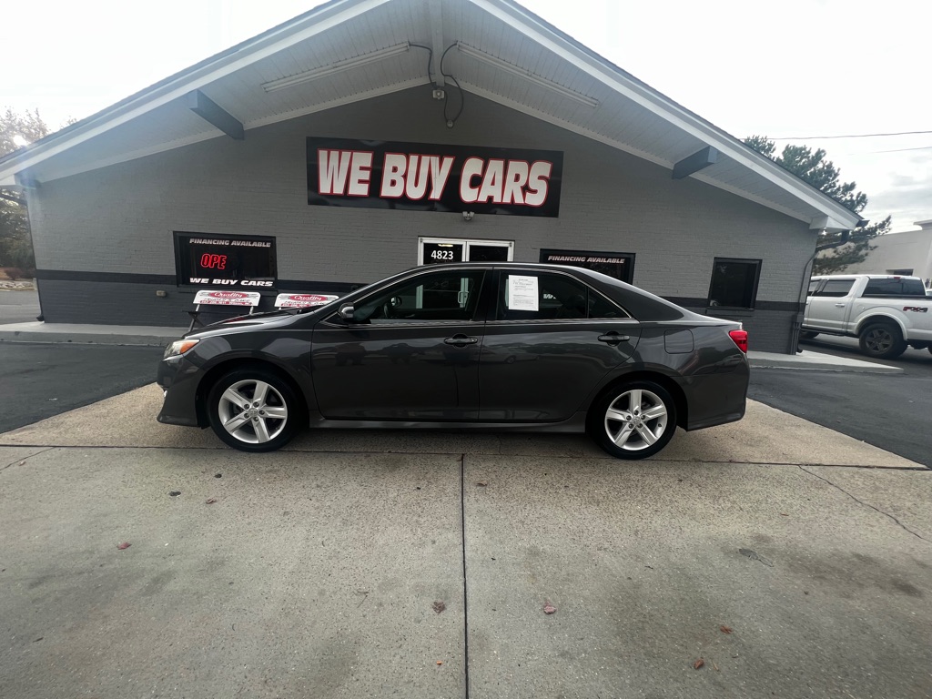 2012 TOYOTA CAMRY SE for sale by dealer