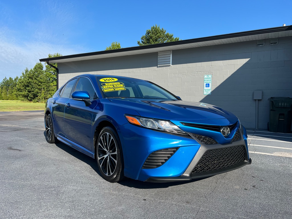 2018 TOYOTA CAMRY SE for sale by dealer