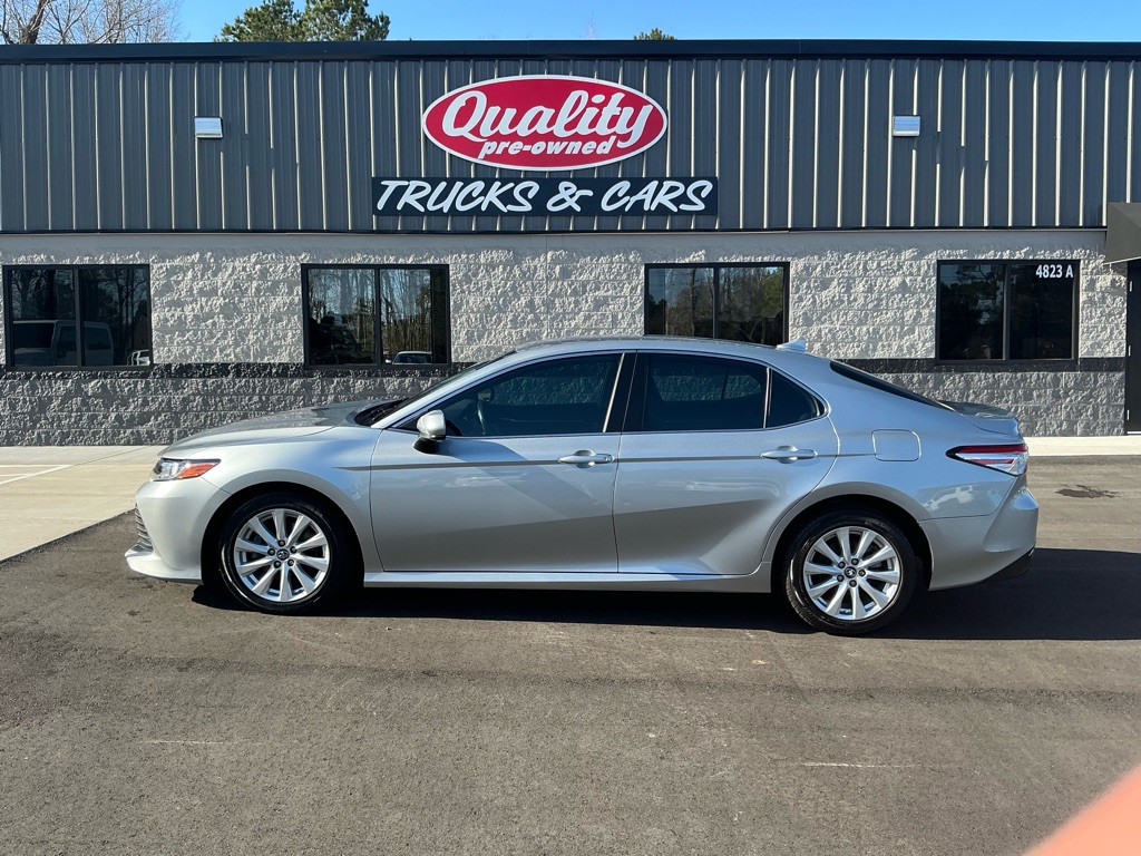 2019 TOYOTA CAMRY LE for sale by dealer