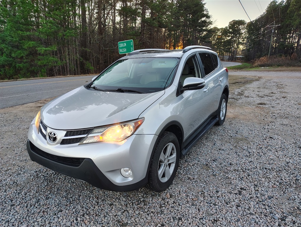 2014 Toyota RAV4 XLE FWD for sale by dealer