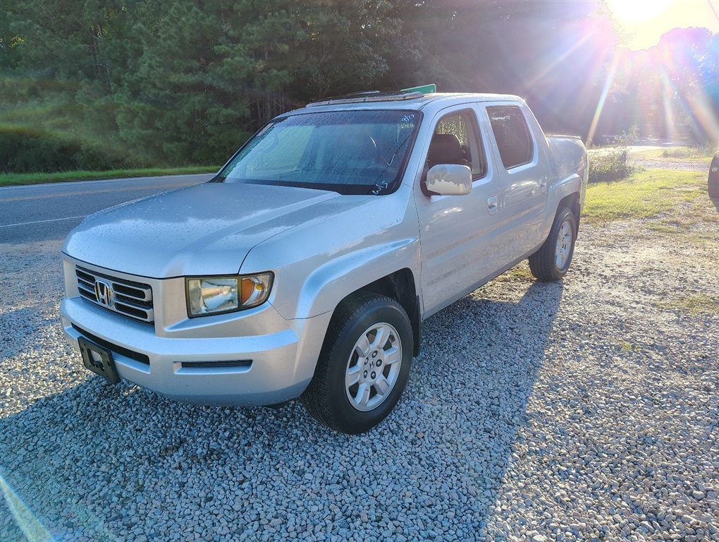 2007 Honda Ridgeline RTL w/ Moonroof & Navigation for sale by dealer