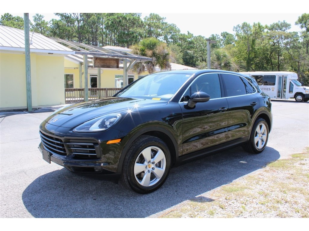 2019 Porsche Cayenne for sale by dealer