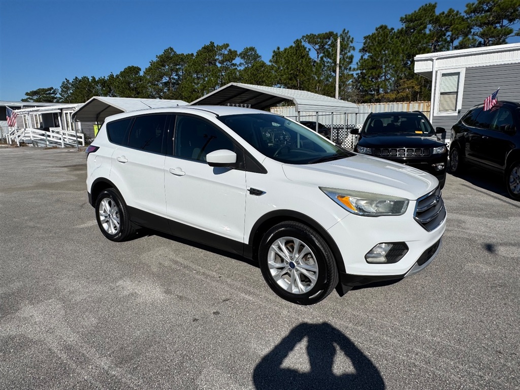 2017 Ford Escape SE FWD for sale by dealer