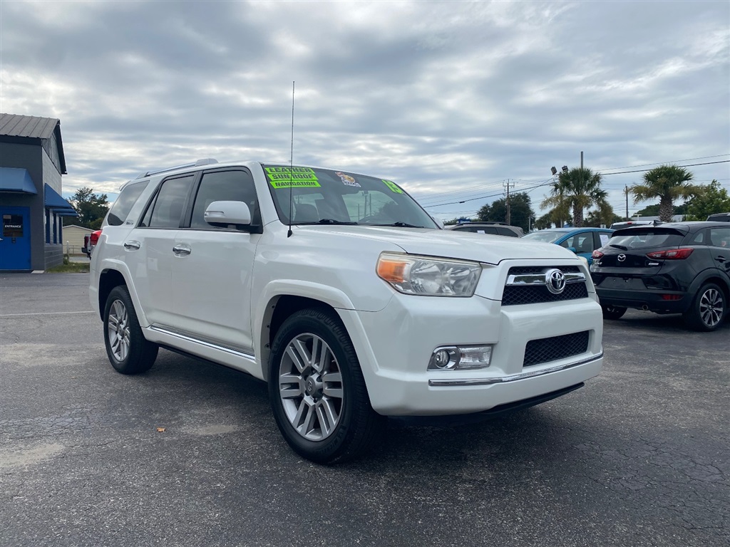 2013 Toyota 4RUNNER Limited for sale by dealer