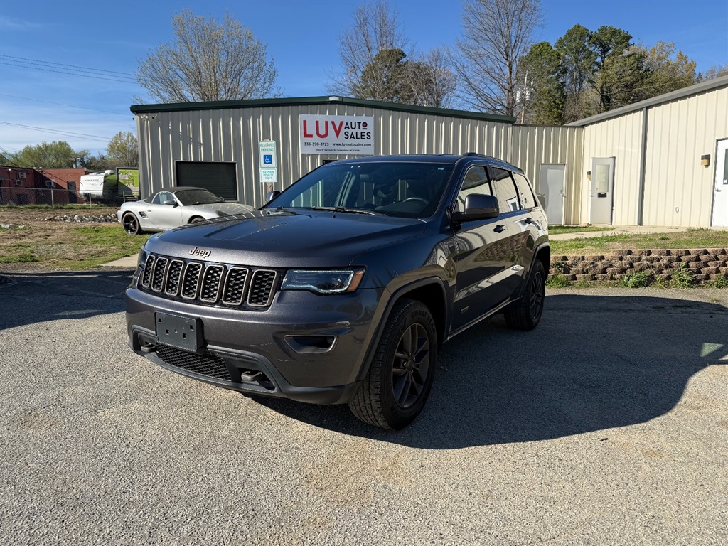 2017 Jeep Grand Cherokee Laredo 4WD for sale by dealer