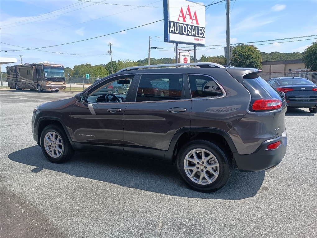 2015 Jeep Cherokee Latitude 4WD for sale by dealer