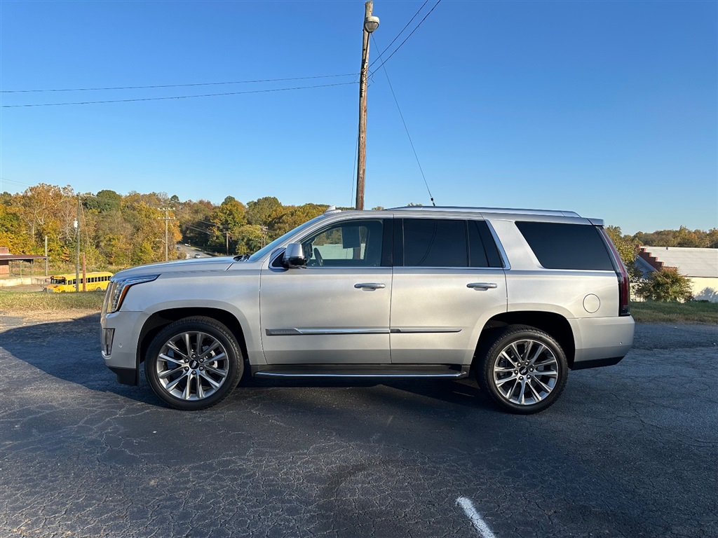 2017 Cadillac Escalade Luxury 2WD for sale by dealer