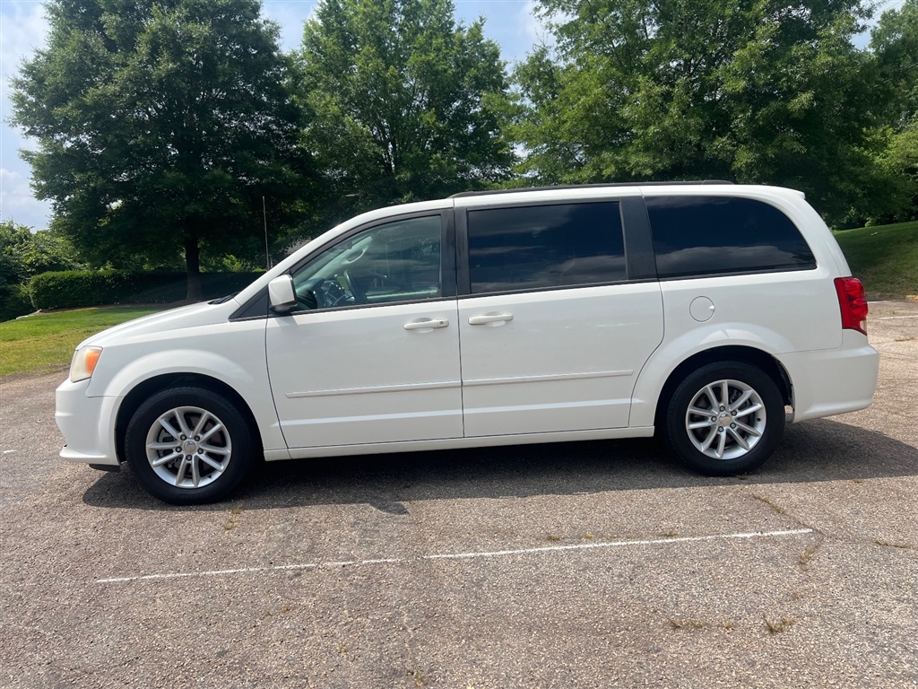 2013 Dodge Grand Caravan SXT for sale by dealer