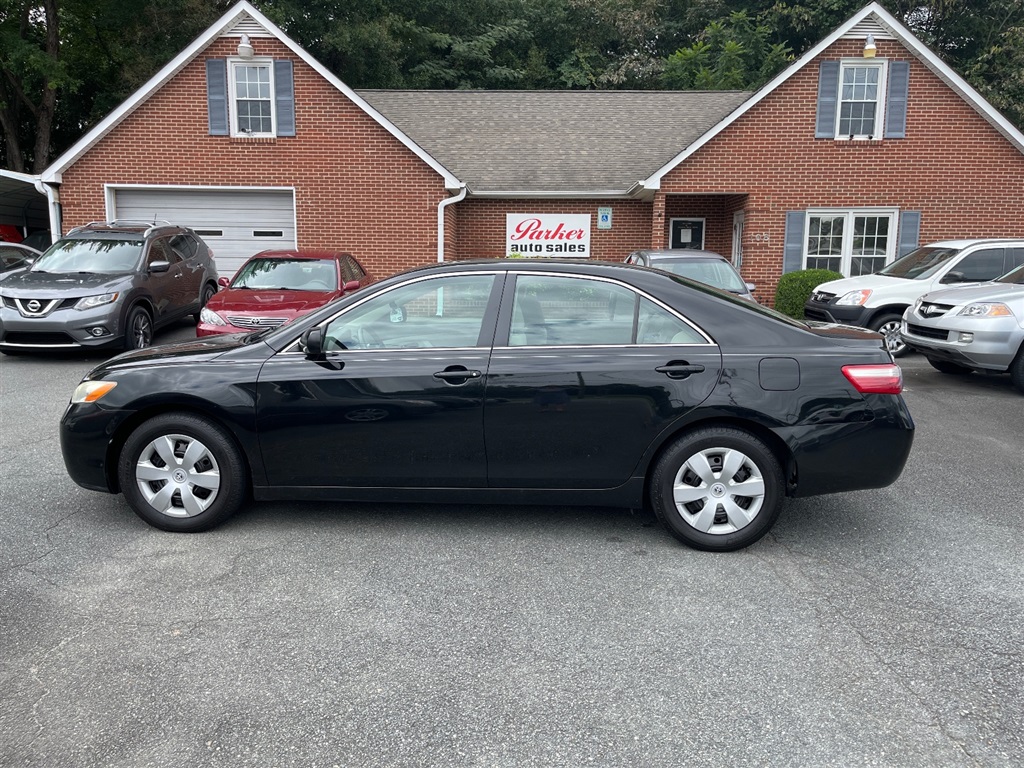 2009 Toyota Camry LE for sale by dealer