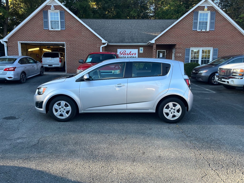 2015 Chevrolet Sonic LS Auto 5-Door for sale by dealer