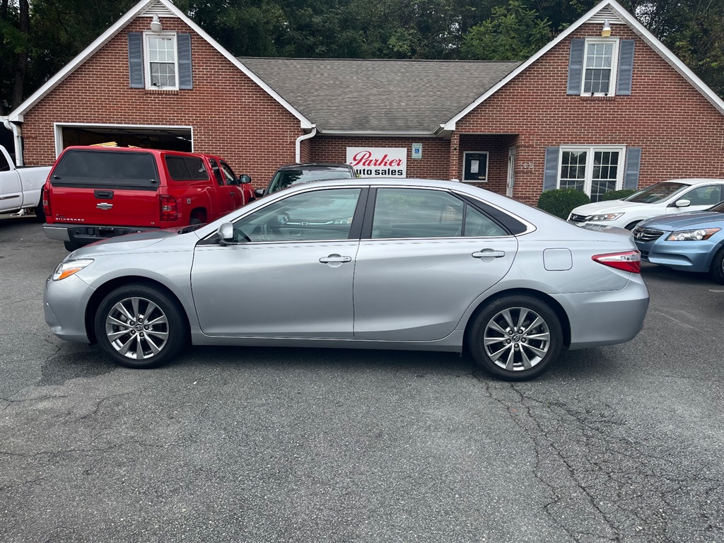 2015 Toyota Camry XLE for sale by dealer