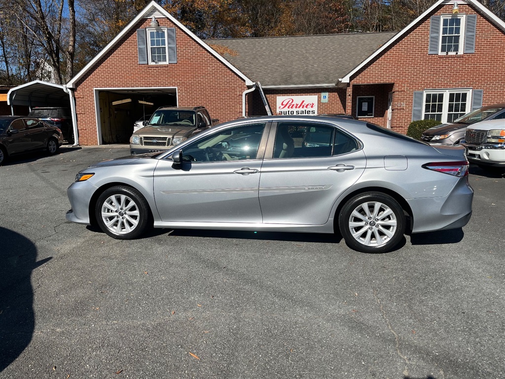 2018 Toyota Camry LE for sale by dealer