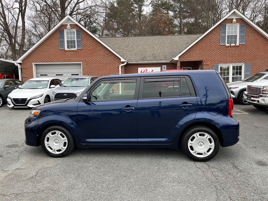 2013 Scion xB 5-Door Wagon 4-Spd AT for sale by dealer