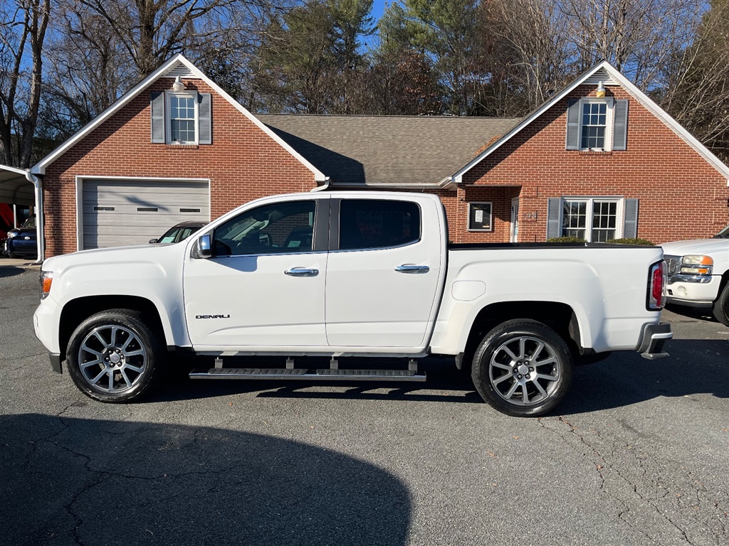 2018 GMC Canyon Denali Crew Cab 4WD for sale by dealer