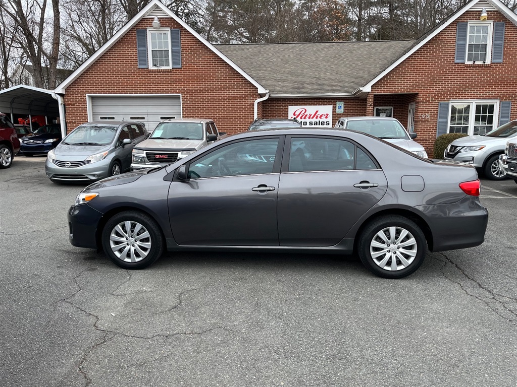 2013 Toyota Corolla LE for sale by dealer