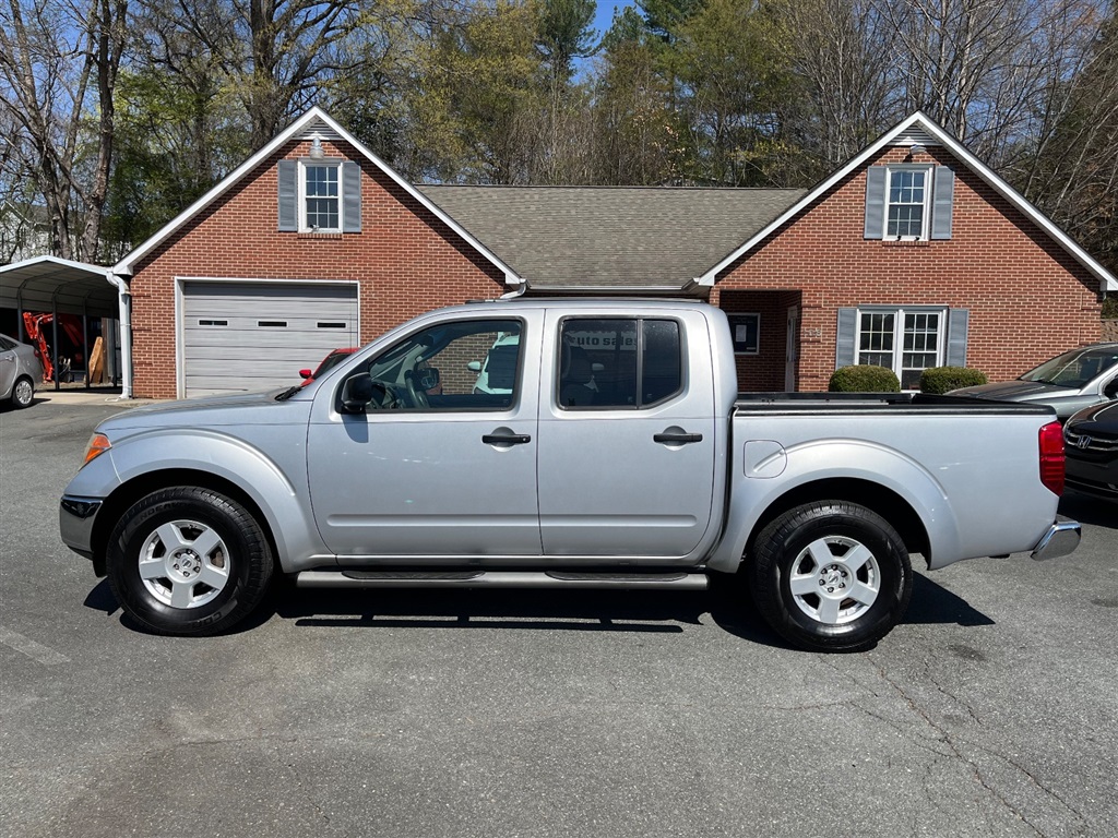 2006 Nissan Frontier SE Crew Cab for sale by dealer