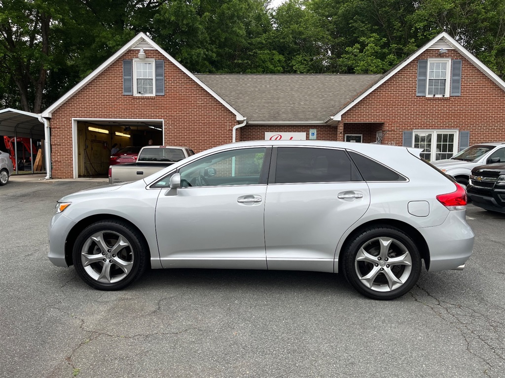 2010 Toyota Venza 4X2 V6 for sale by dealer
