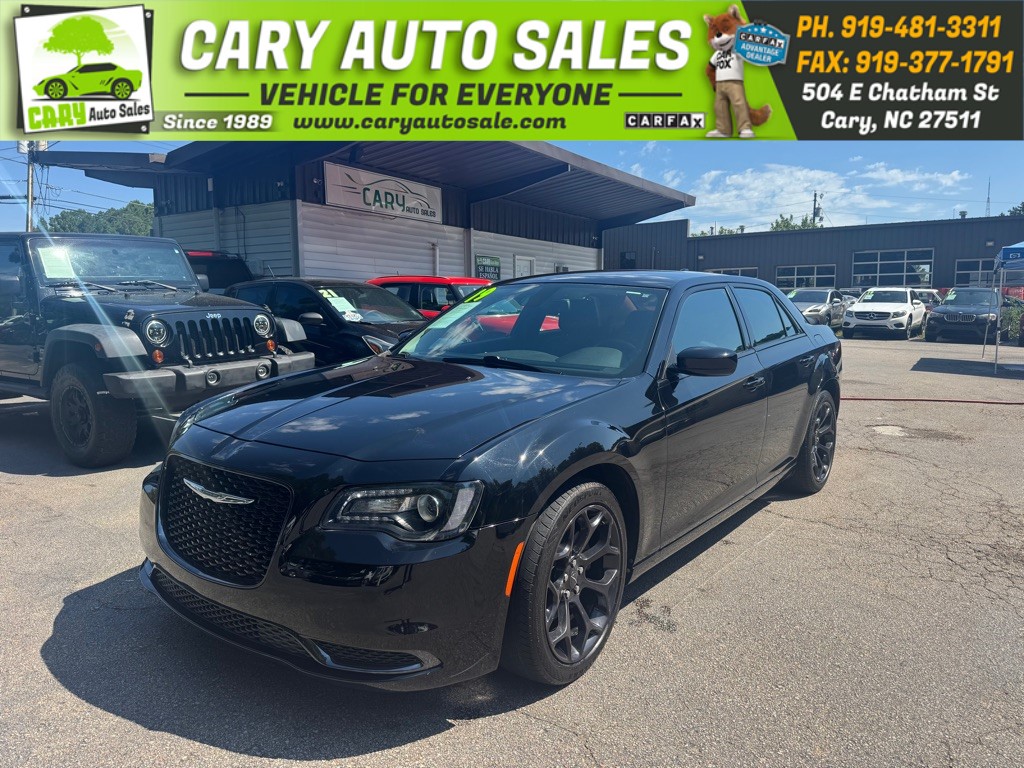 2019 CHRYSLER 300 TOURING for sale by dealer