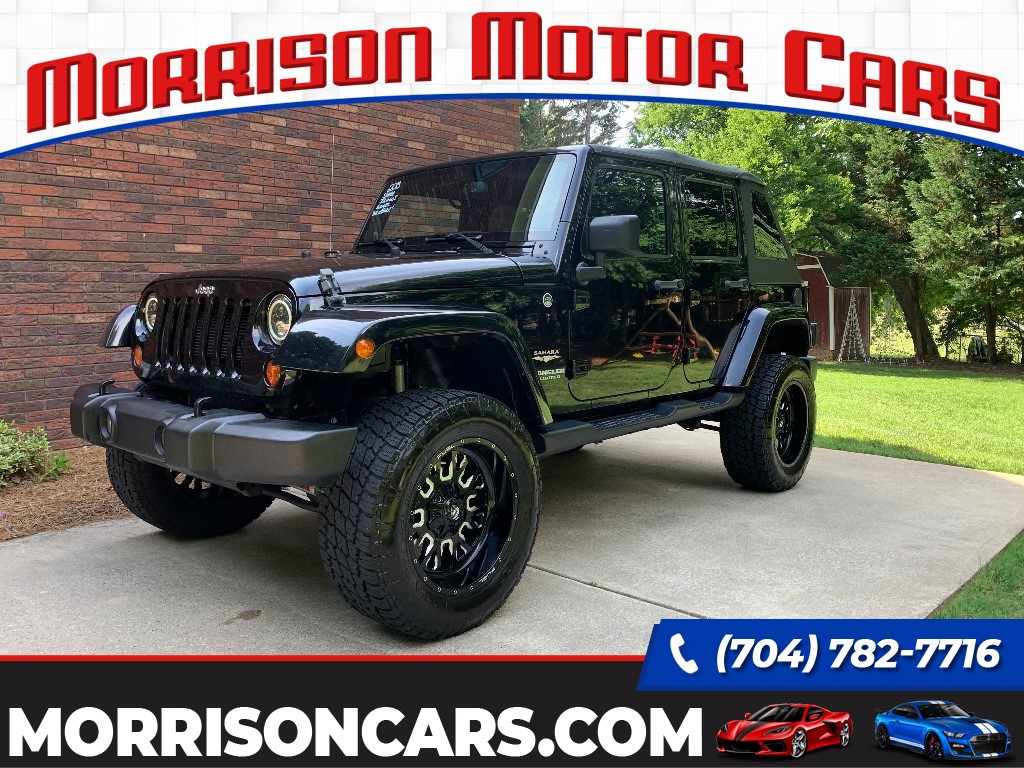 2013 Jeep Wrangler Unlimited Sahara 4WD for sale by dealer