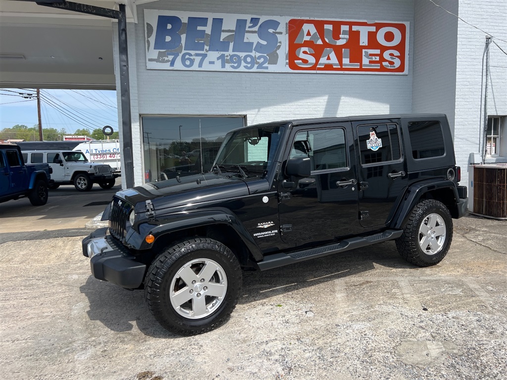 2010 Jeep Wrangler Unlimited Sahara 4WD for sale by dealer