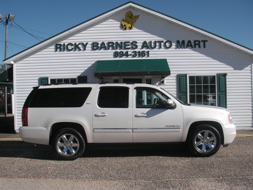 2012 GMC Yukon XL SLT-1 1/2 Ton 4WD for sale by dealer