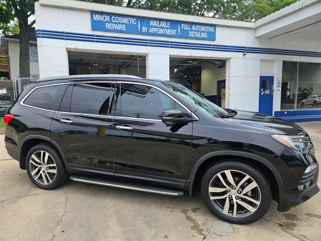 2017 HONDA PILOT Touring 4WD for sale by dealer