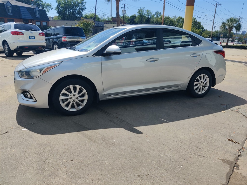 2019 HYUNDAI ACCENT SEL 4-Door 6A for sale by dealer