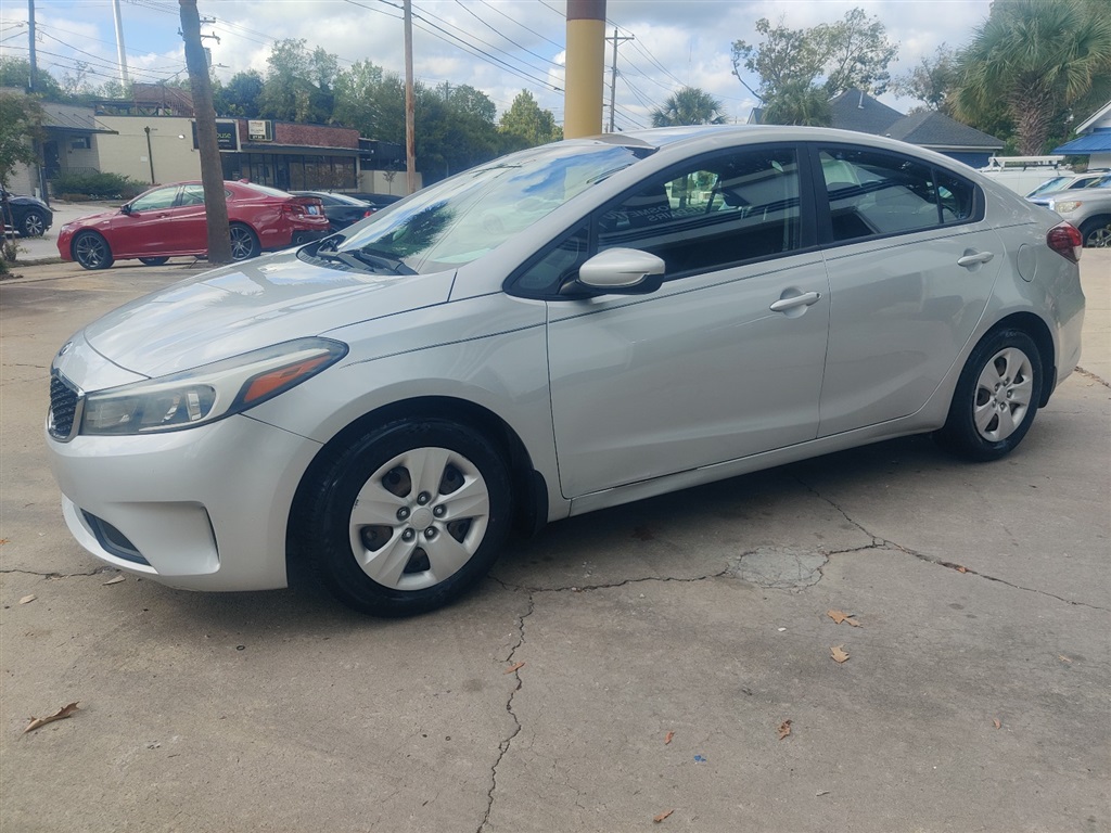 2017 KIA FORTE LX 6A for sale by dealer