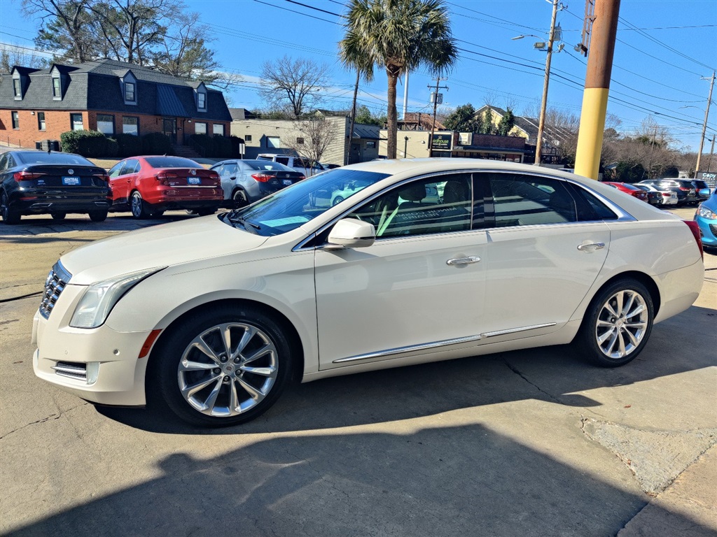2014 CADILLAC XTS Luxury FWD for sale by dealer