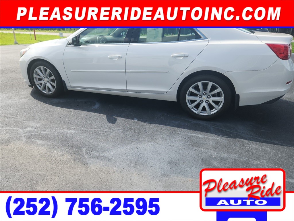 2015 Chevrolet Malibu 2LT for sale by dealer