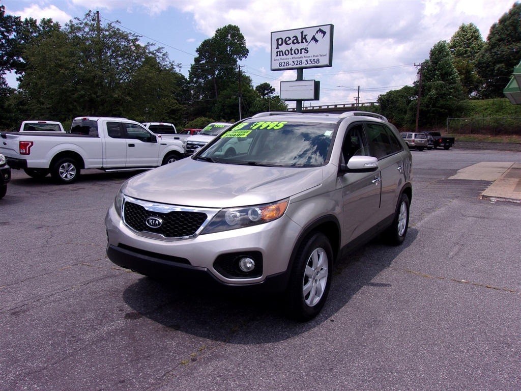 2013 Kia Sorento LX 2WD for sale by dealer