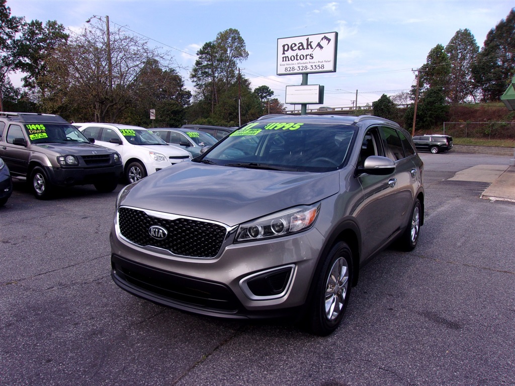 2017 Kia Sorento LX 2WD for sale by dealer