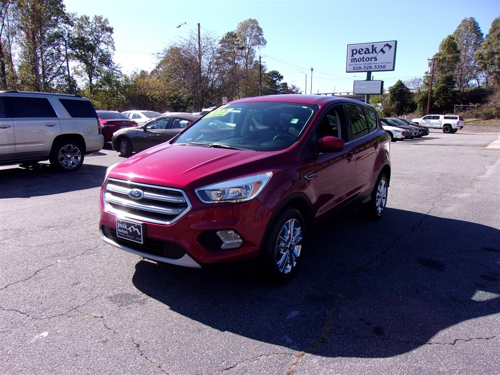 2017 Ford Escape SE 4WD for sale by dealer