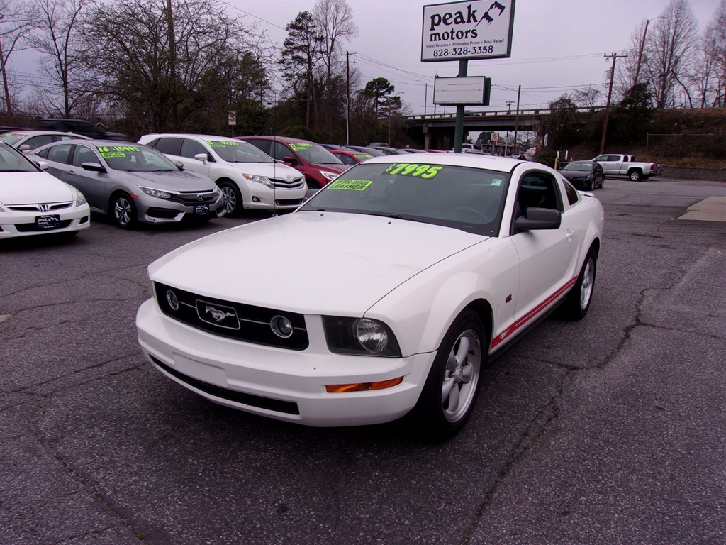 2008 Ford Mustang V6 Deluxe Coupe for sale by dealer