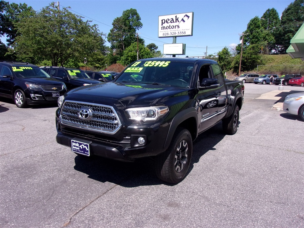 2017 Toyota Tacoma SR5 Access Cab V6 6AT 4WD for sale by dealer