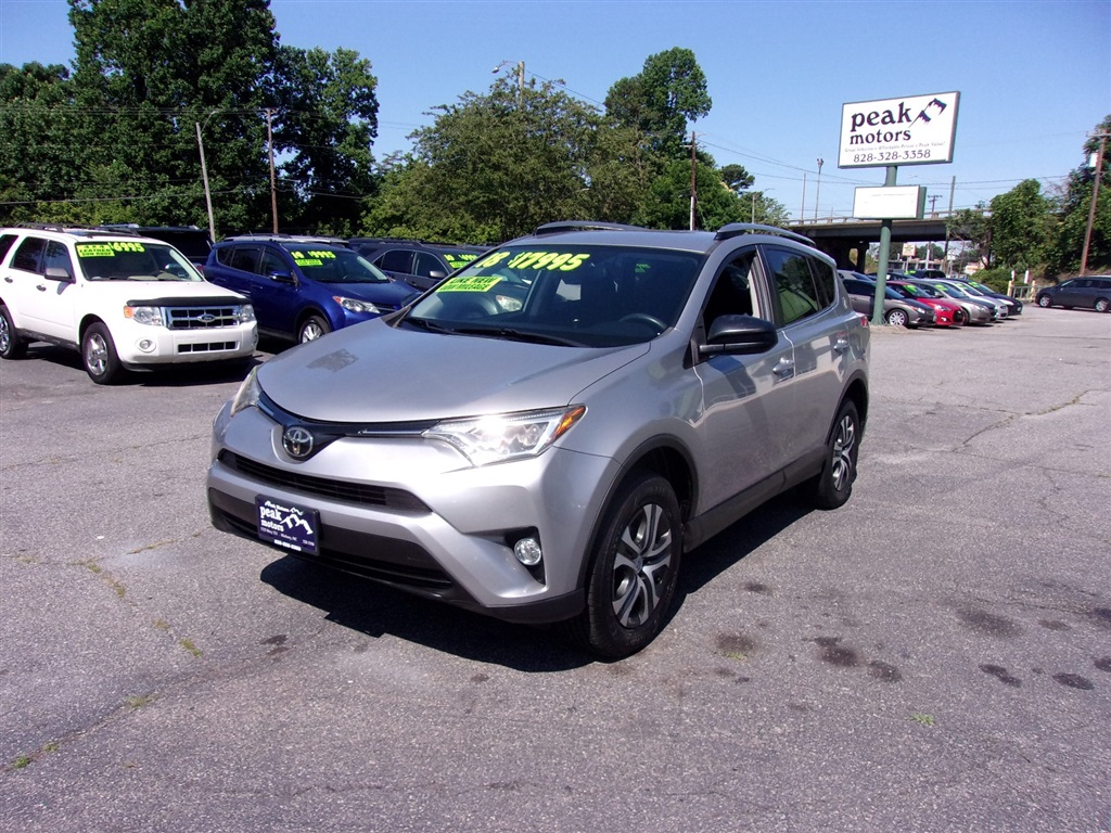 2018 Toyota RAV4 LE FWD for sale by dealer