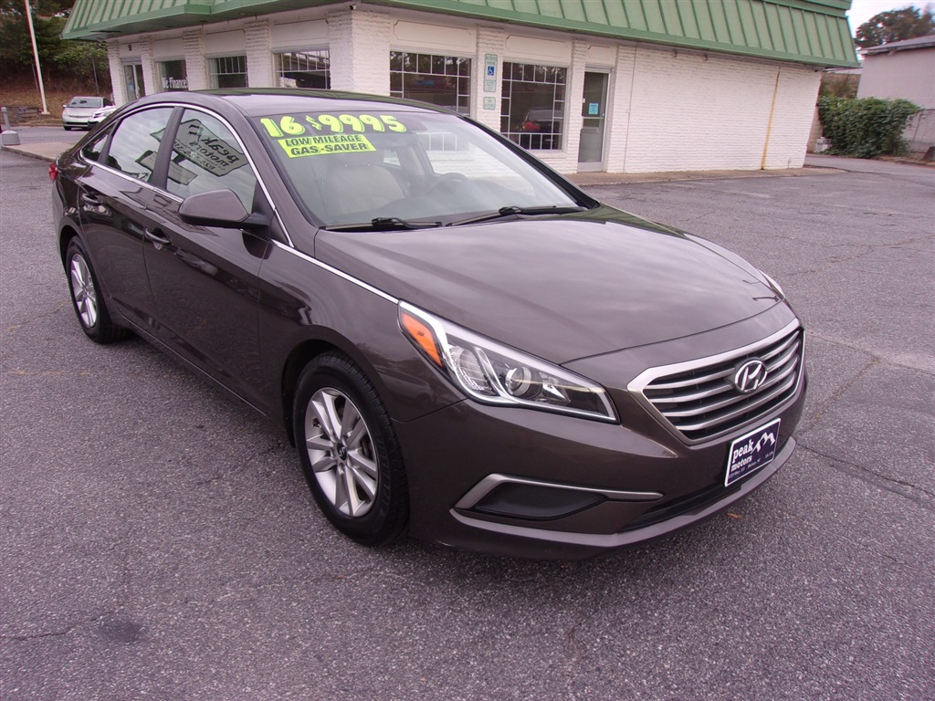 2016 Hyundai Sonata SE for sale by dealer