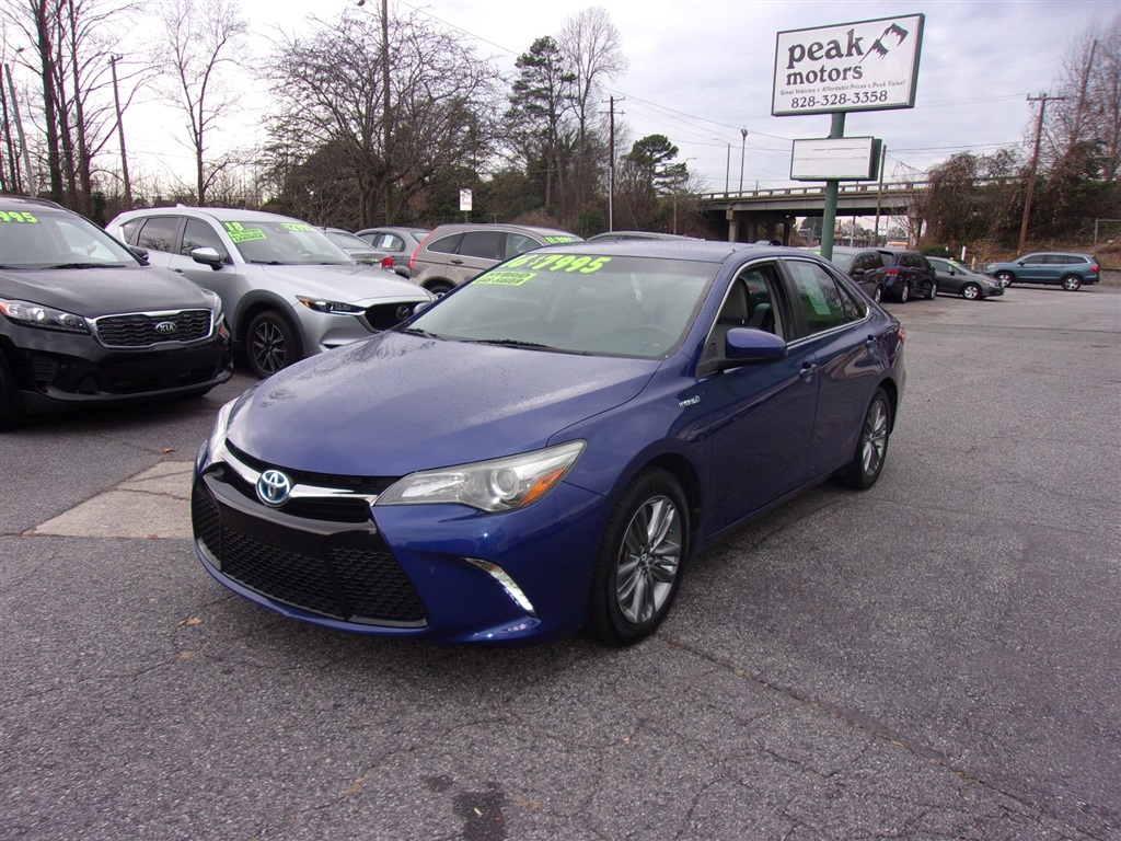 2016 Toyota Camry Hybrid SE for sale by dealer