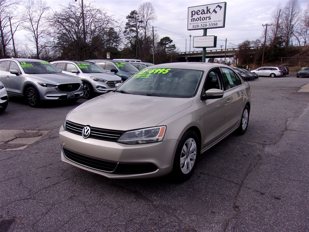 2013 Volkswagen Jetta SE for sale by dealer