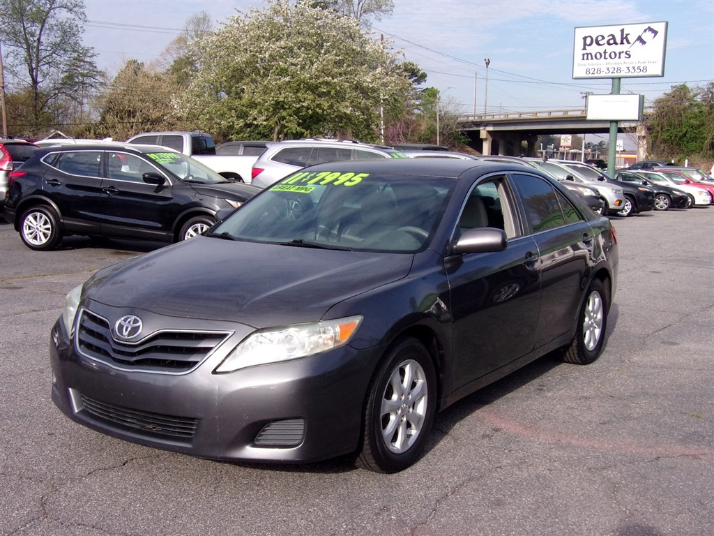 2011 Toyota Camry LE 6-spd AT for sale by dealer