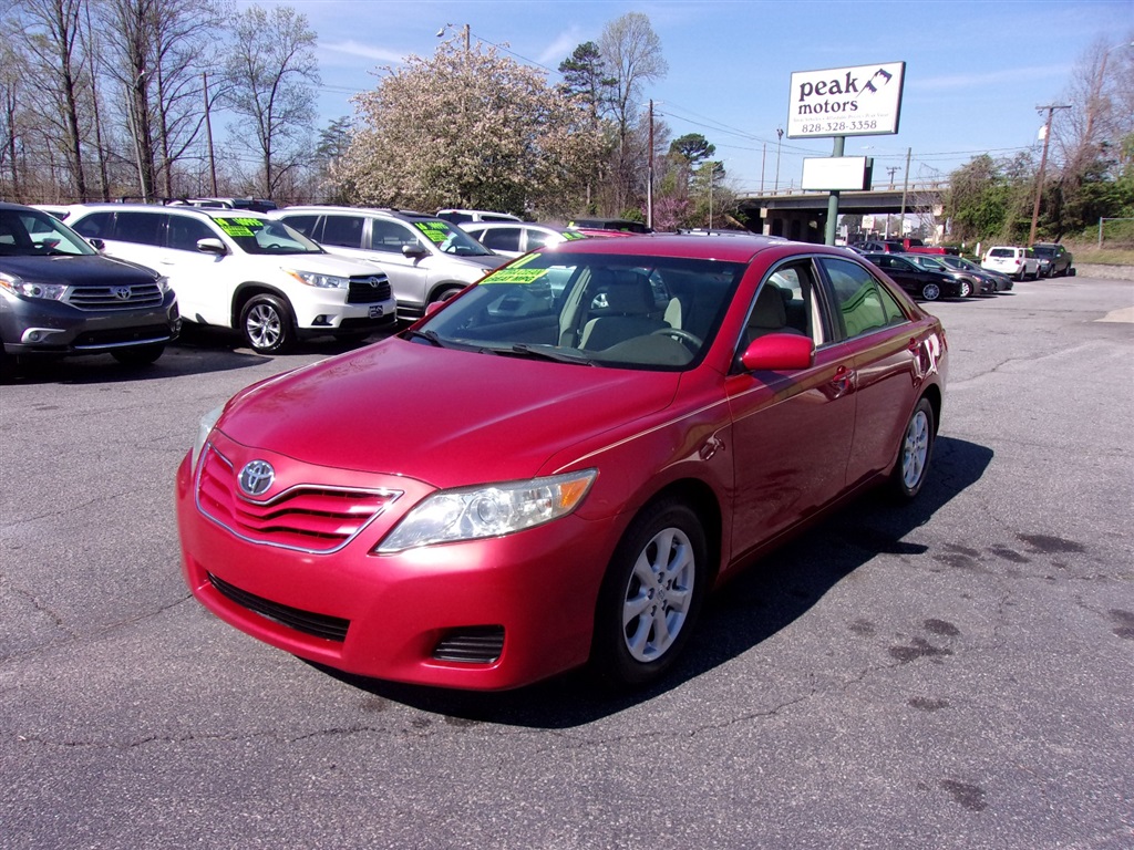 2011 Toyota Camry LE 6-spd AT for sale by dealer