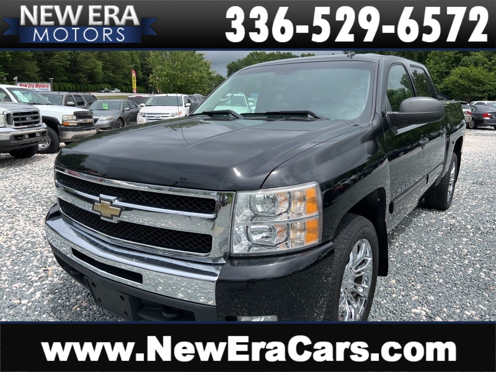 2011 CHEVROLET SILVERADO 1500 LT 4WD NO ACCIDENTS! for sale by dealer